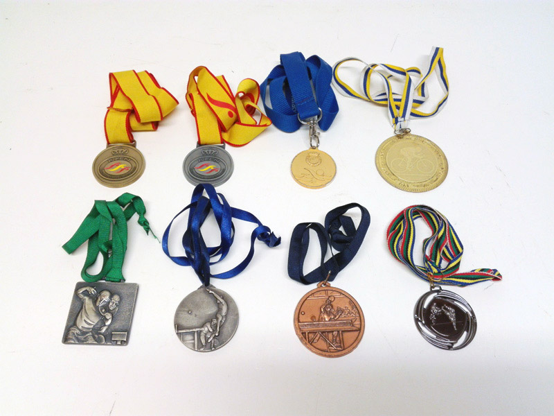medallas trofeos deporte metal cinta consultar modelos cantidades